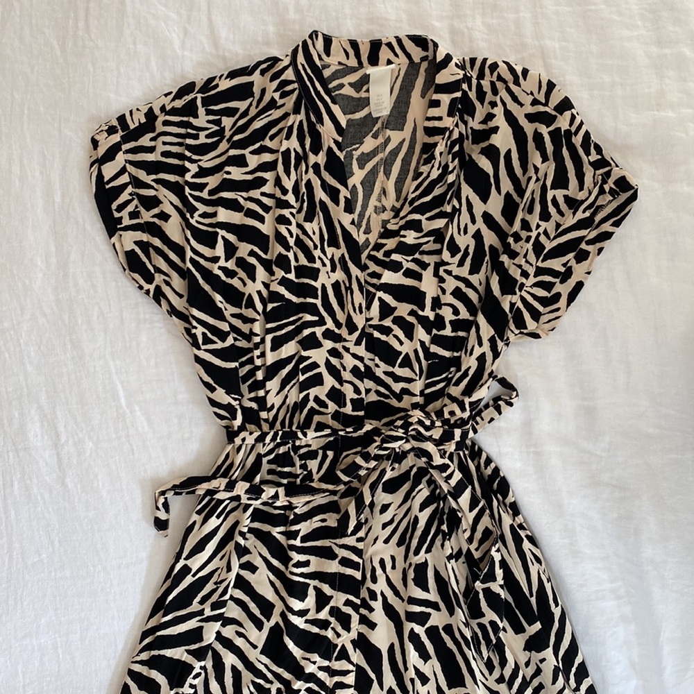 H&M Printed Button-Up Maxi Dress - S